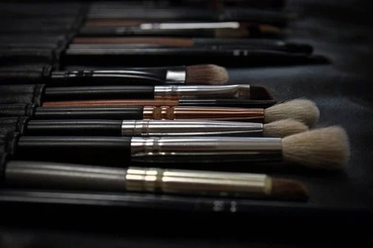 Best Makeup Brushes - Essential Brushes and More