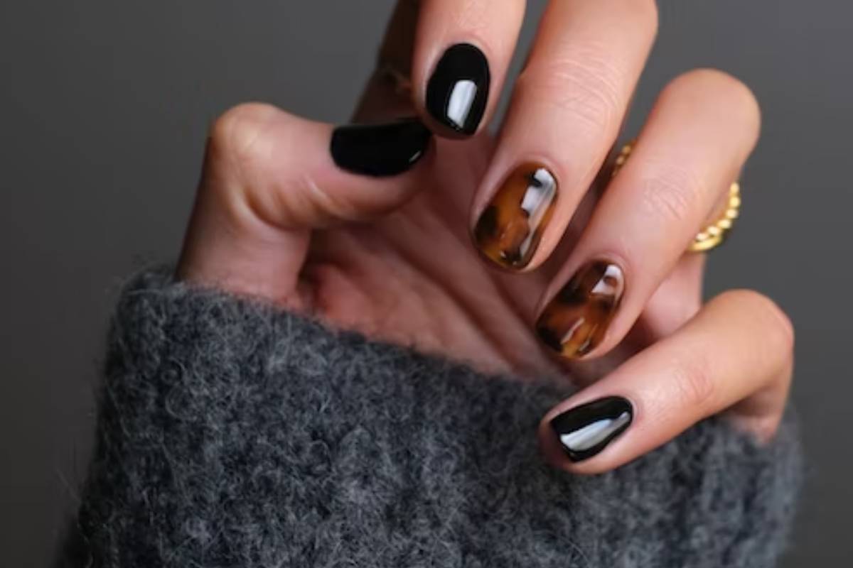 How to Grow Nails Fast? – Food, Lemon juice, Coconut oil, and More