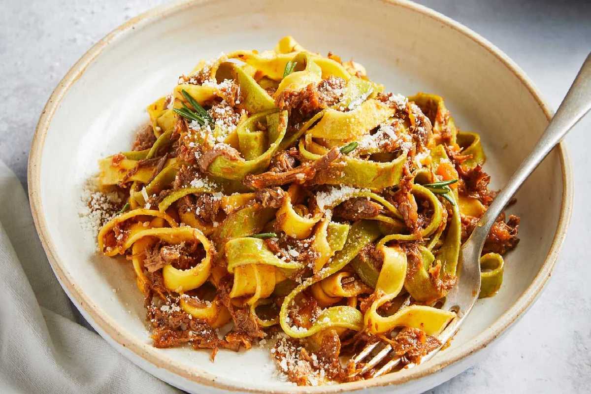 Ragu Tagliatelle