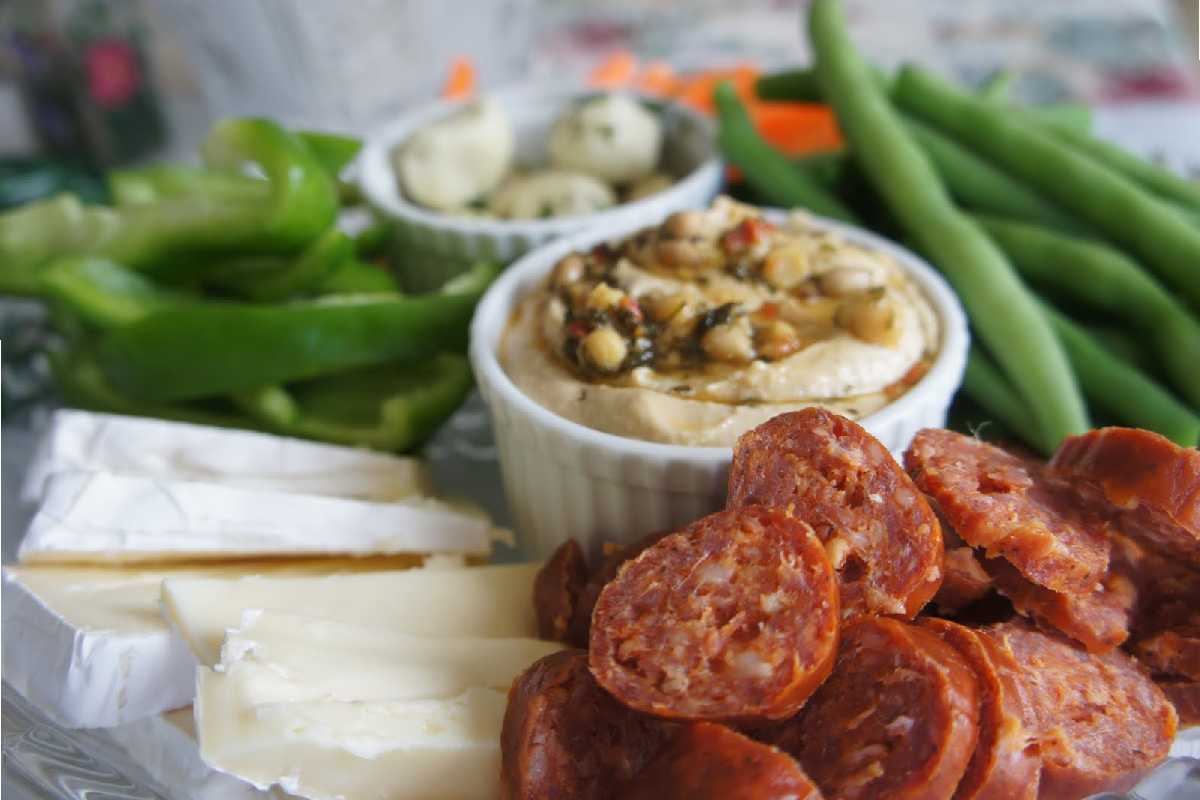 Low Carb Platter with Vegan Umami Patty