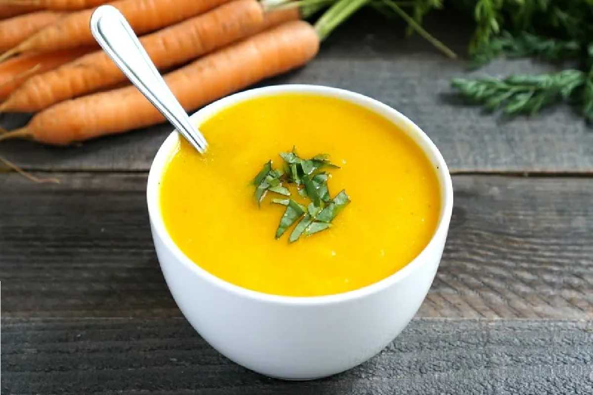 Vegetarian Ginger Carrot Soup
