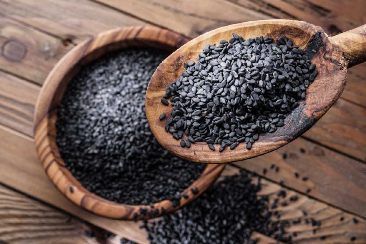 What Nigella Seeds Are and Their Health Benefits?